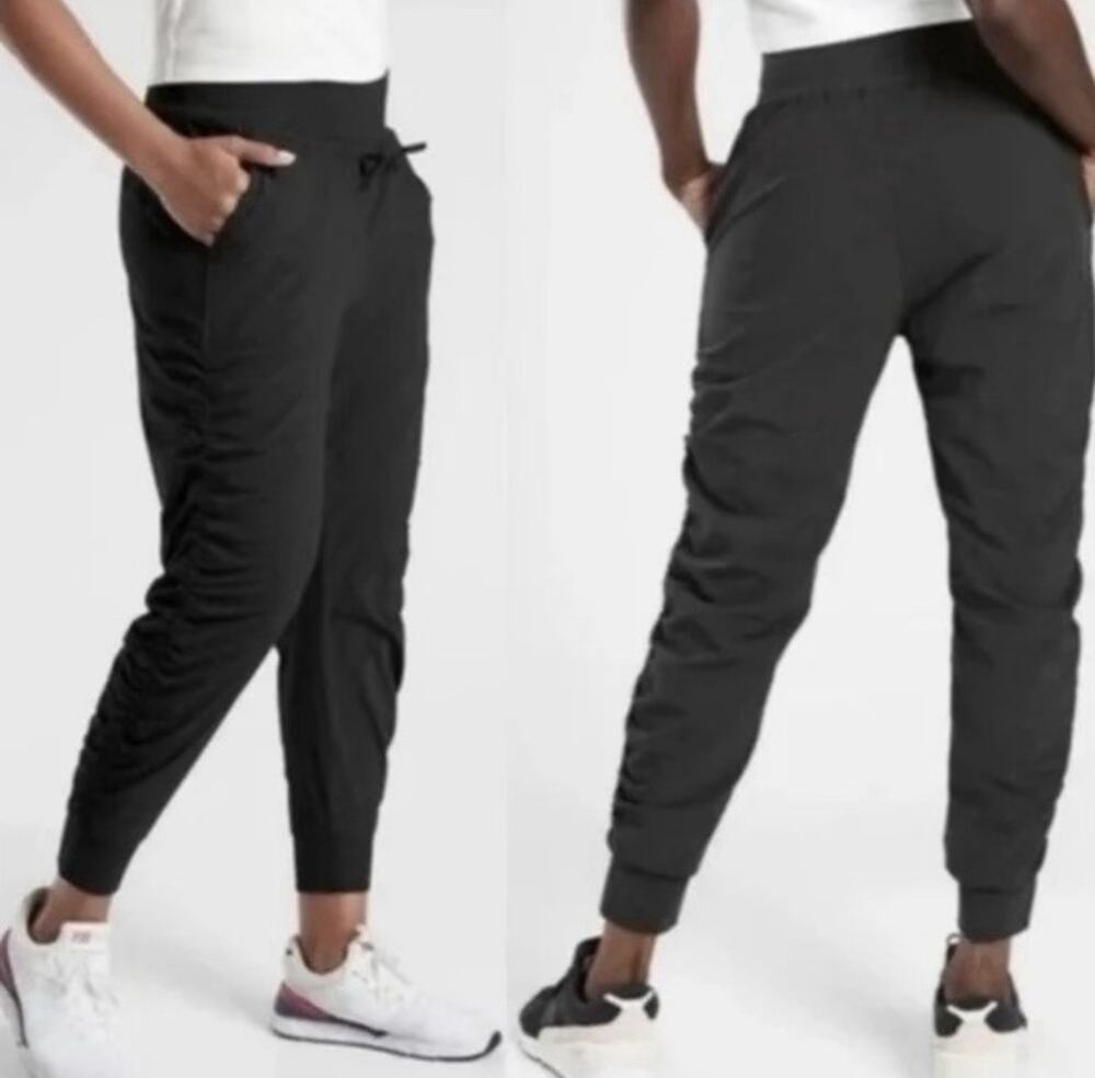 Athleta Altitude Jogger Pant Women's 8 Black Lined High Rise Workout Ruched Side